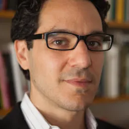 Photo of Noam Elcott